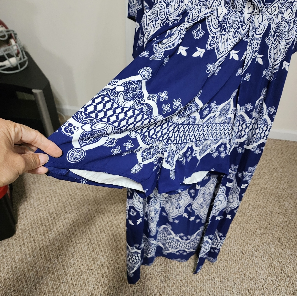 Kaari Blue shorts with sewn on flowy cover, size L, lovely blue and white color